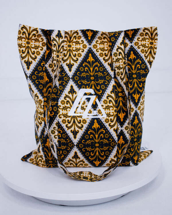 WENA TOTE BAG